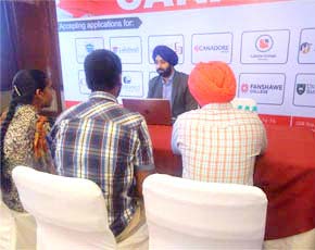  Mr. Bhavnoor Singh Bedi counselling the students.